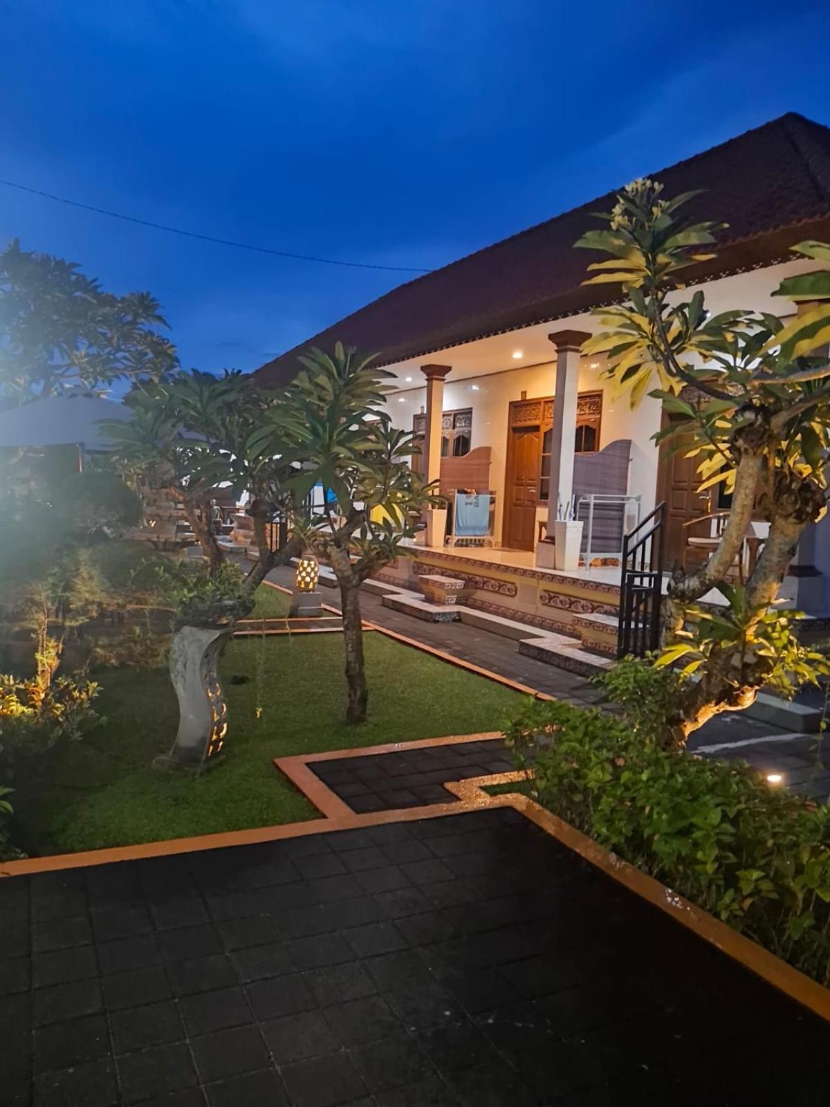 Frangipani Homestay Nusa Dua  Ngoại thất bức ảnh