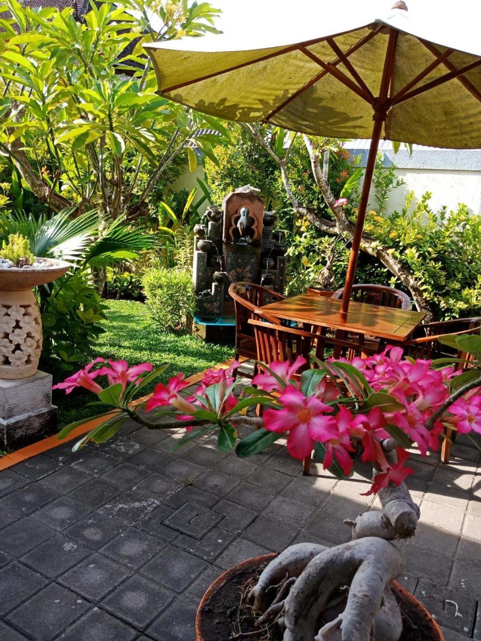 Frangipani Homestay Nusa Dua  Ngoại thất bức ảnh